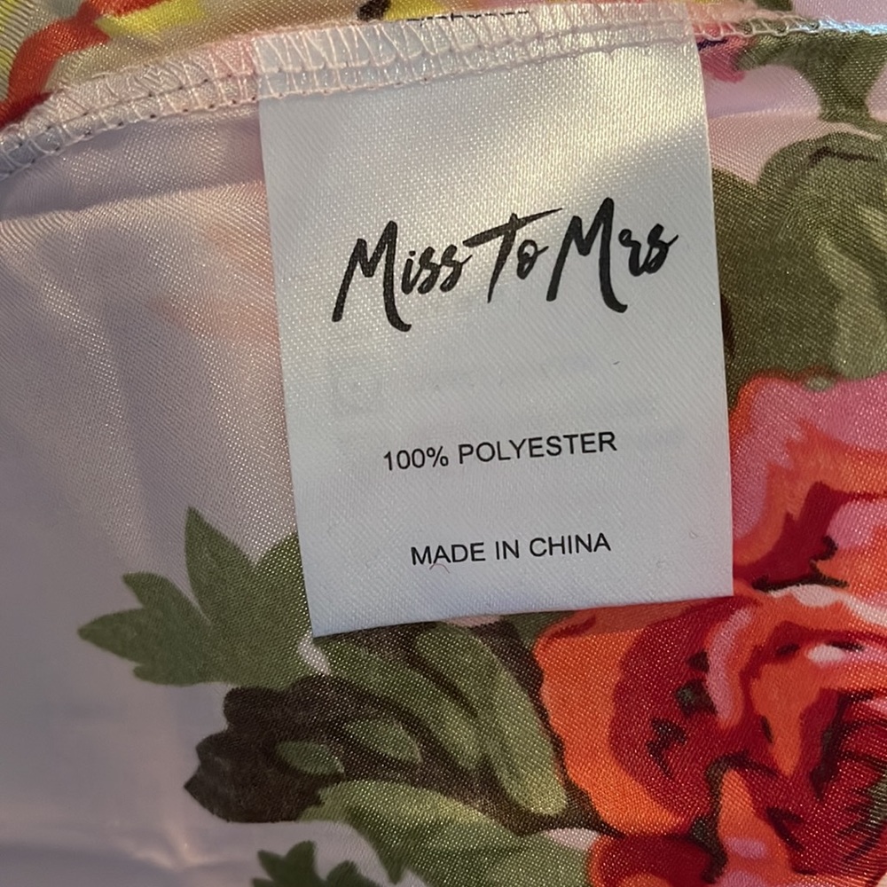 Miss to Mrs Pink Silk Floral Robe - Picture 11 of 14